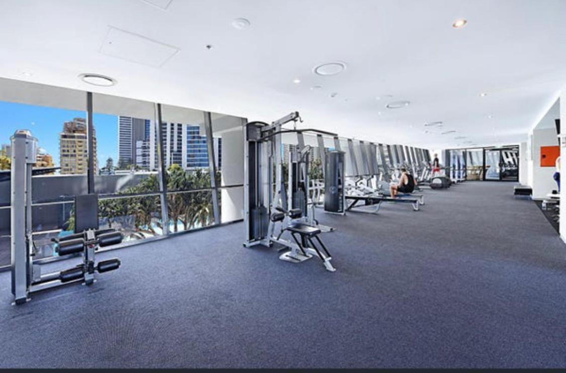Circle On Cavill Sub Penthouse W/ 4 Bedrooms Χρυσή Ακτή Εξωτερικό φωτογραφία