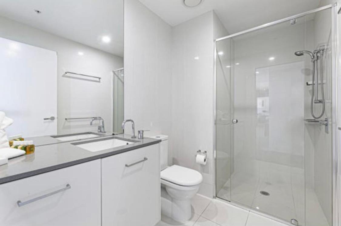 Circle On Cavill Sub Penthouse W/ 4 Bedrooms Χρυσή Ακτή Εξωτερικό φωτογραφία